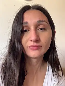 luci brecman online show from July 12, 1:46 pm