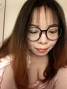 Snapshot of aa520uv chatting on March 18, 4:26 am aa520uv online show from March 18, 4:26 am