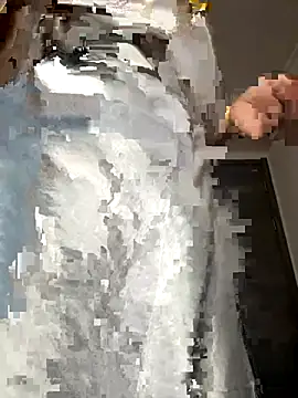 Snapshot of aa520uv chatting on November 12, 4:18 pm aa520uv online show from November 12, 4:18 pm