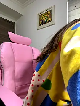 Snapshot of aa520uv chatting on November 19, 2:44 am aa520uv online show from November 19, 2:44 am