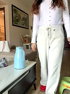 Snapshot of aa520uv chatting on November 22, 6:23 am aa520uv online show from November 22, 6:23 am