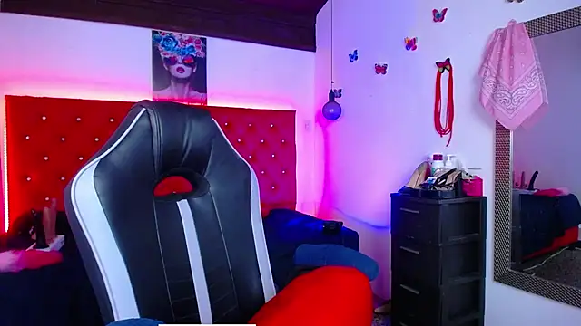 kriss sweetboobs10 online show from November 23, 12:16 pm