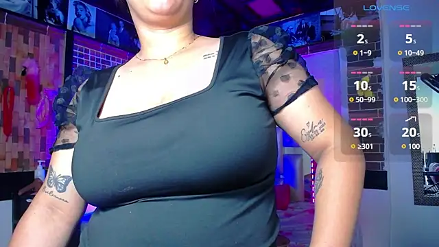 kriss sweetboobs10 online show from March 22, 10:29 am