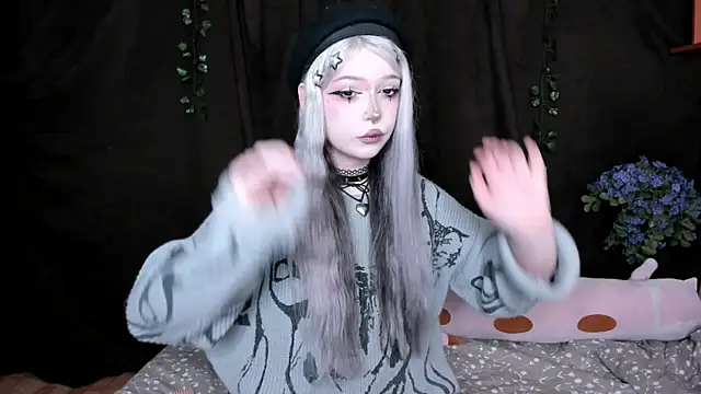 Snapshot of amelia_mays_xx chatting on December 2, 12:21 pm amelia mays xx online show from December 2, 12:21 pm