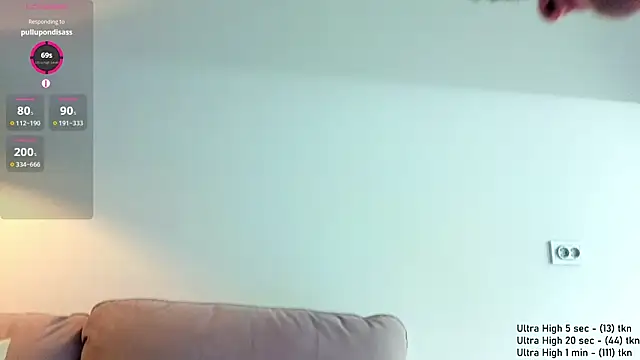 Snapshot of Danny__Magic chatting on December 17, 1:06 pm Danny Magic online show from December 17, 1:06 pm