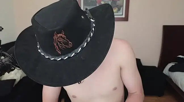 lukeboyce33 online show from March 18, 8:26 pm