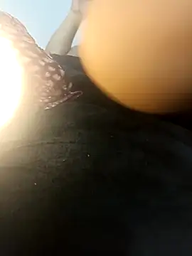 Snapshot of LEIDY_LORENA chatting on September 30, 2:27 am LEIDY LORENA online show from September 30, 2:27 am