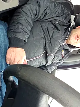 cumplay19850 online show from March 17, 4:43 pm