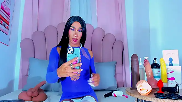 NicoleMadrird online show from June 4, 1:50 pm