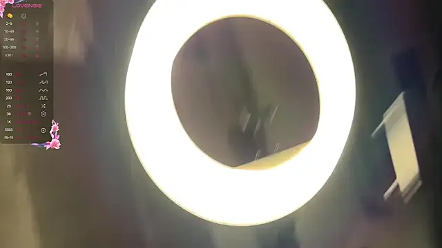 Snapshot of TwinTemptations chatting on September 17, 5:25 pm TwinTemptations online show from September 17, 5:25 pm