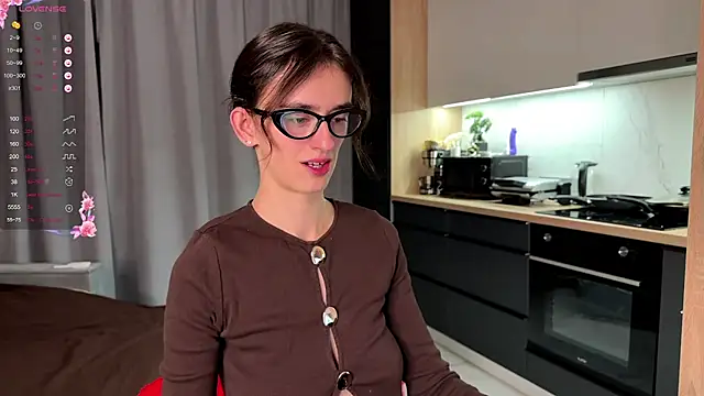 Snapshot of TwinTemptations chatting on October 2, 6:26 pm TwinTemptations online show from October 2, 6:26 pm