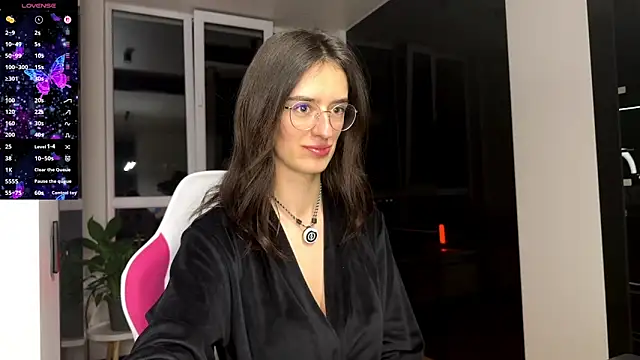 Snapshot of TwinTemptations chatting on March 5, 9:11 pm TwinTemptations online show from March 5, 9:11 pm