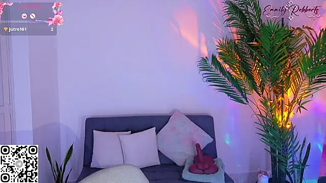 Emmi Roberts online show from July 18, 12:37 am