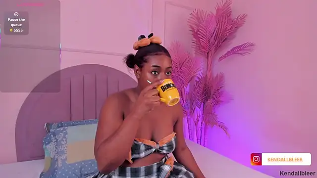 Kendallbleer online show from September 12, 12:05 pm