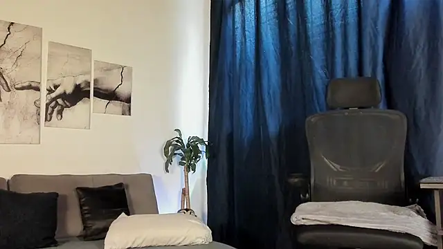 Giotrashy online show from July 9, 7:07 pm