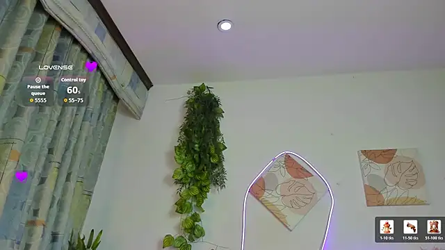 Snapshot of Quiinn_bx chatting on June 22, 8:39 pm Quiinn bx online show from June 22, 8:39 pm