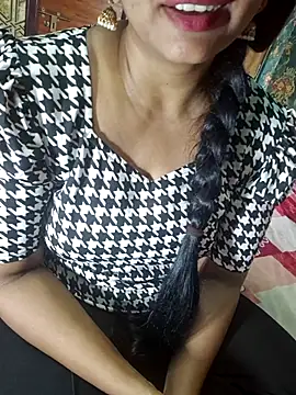 Snapshot of Shalini_telugu09 chatting on November 6, 7:53 am Shalini telugu09 online show from November 6, 7:53 am