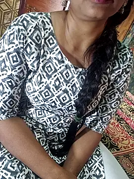 Snapshot of Shalini_telugu09 chatting on November 26, 7:53 am Shalini telugu09 online show from November 26, 7:53 am