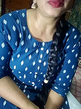 Snapshot of Shalini_telugu09 chatting on May 7, 2:11 pm Shalini telugu09 online show from May 7, 2:11 pm