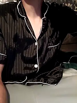 Snapshot of LargeElectrolyte7 chatting on November 4, 5:39 am LargeElectrolyte7 online show from November 4, 5:39 am