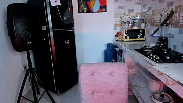 adam angelssss online show from November 5, 8:20 pm