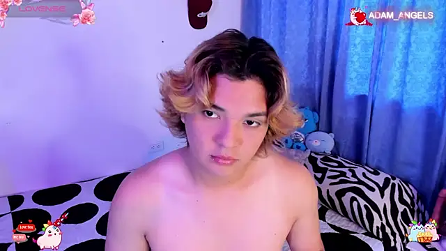 adam angelssss online show from April 22, 2:07 pm