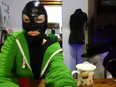 Snapshot of trixa chatting on June 19, 3:44 am trixa online show from June 19, 3:44 am