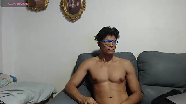 Christian Musclet4 online show from October 25, 10:12 am