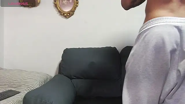 Christian Musclet4 online show from December 4, 7:55 pm