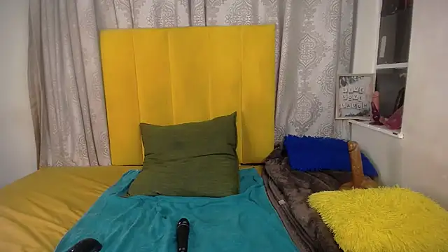 blackrose001 online show from August 1, 12:10 am