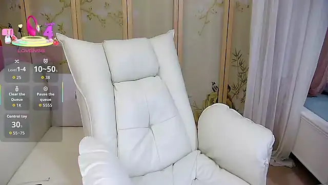 Snapshot of Xiaoxuan-baby chatting on November 5, 5:40 am Xiaoxuan-baby online show from November 5, 5:40 am