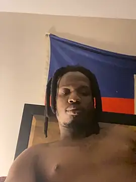 Snapshot of Sir-Tucker chatting on March 15, 4:32 pm Sir-Tucker online show from March 15, 4:32 pm