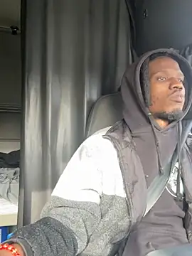 Snapshot of Sir-Tucker chatting on March 18, 8:59 pm Sir-Tucker online show from March 18, 8:59 pm