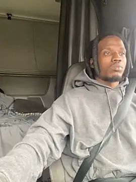 Snapshot of Sir-Tucker chatting on March 20, 8:08 pm Sir-Tucker online show from March 20, 8:08 pm