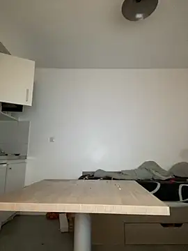 Snapshot of Renoirmonter chatting on November 16, 7:19 pm Renoirmonter online show from November 16, 7:19 pm