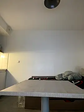 Snapshot of Renoirmonter chatting on December 2, 3:18 pm Renoirmonter online show from December 2, 3:18 pm