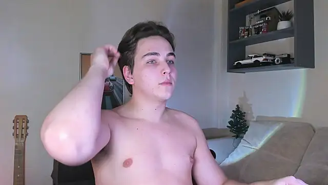 Snapshot of Eric_ether chatting on December 18, 5:19 pm Eric ether online show from December 18, 5:19 pm