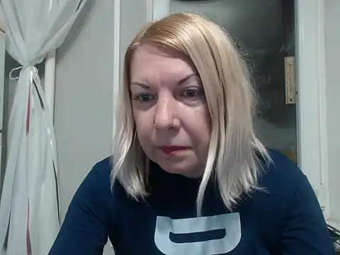 Snapshot of Lillia_Ray chatting on November 9, 10:30 pm Lillia Ray online show from November 9, 10:30 pm