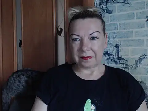 Lillia Ray online show from June 25, 6:18 am