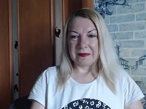 Lillia Ray online show from July 1, 6:26 am