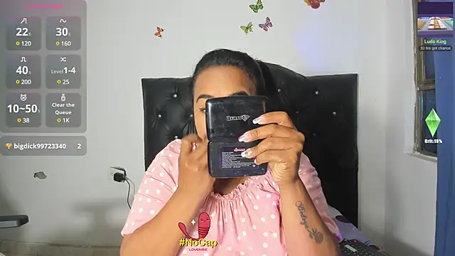 Snapshot of _amara_1 chatting on March 16, 2:43 am amara 1 online show from March 16, 2:43 am