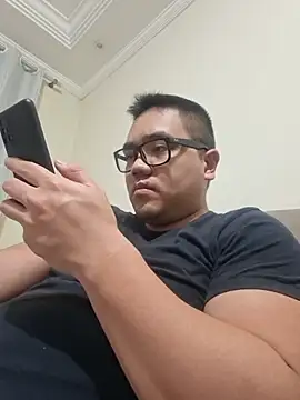 awesometeacher33 online show from July 5, 2:51 am