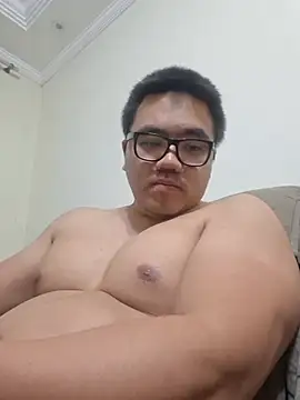 awesometeacher33 online show from August 4, 1:53 am