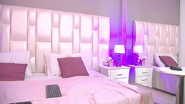 Mandyy1  online show from March 16, 1:49 pm