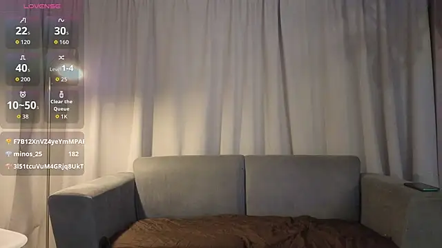 Snapshot of YuliethPetite chatting on December 18, 11:16 am YuliethPetite online show from December 18, 11:16 am