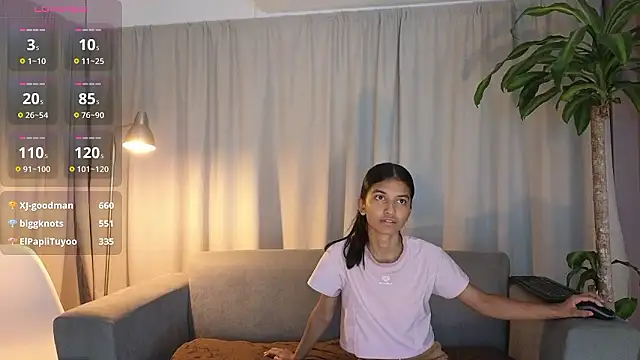 Snapshot of YuliethPetite chatting on January 9, 11:13 am YuliethPetite online show from January 9, 11:13 am