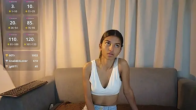 Snapshot of YuliethPetite chatting on January 12, 11:59 am YuliethPetite online show from January 12, 11:59 am