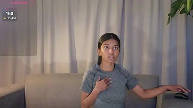 Snapshot of YuliethPetite chatting on January 14, 12:55 pm YuliethPetite online show from January 14, 12:55 pm