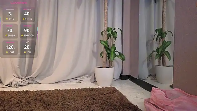 Snapshot of YuliethPetite chatting on February 11, 11:26 am YuliethPetite online show from February 11, 11:26 am