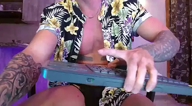 Ryannblue07 online show from March 17, 11:54 pm